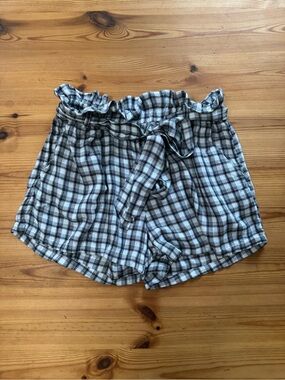 Hollister Plaid Paperbag Waist Women’s Shorts - Black & White